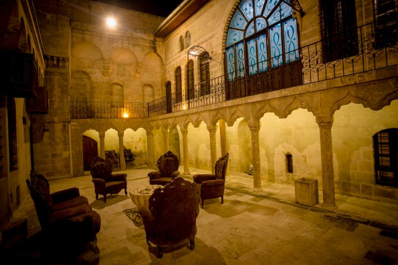 هتل La Riva Konakları