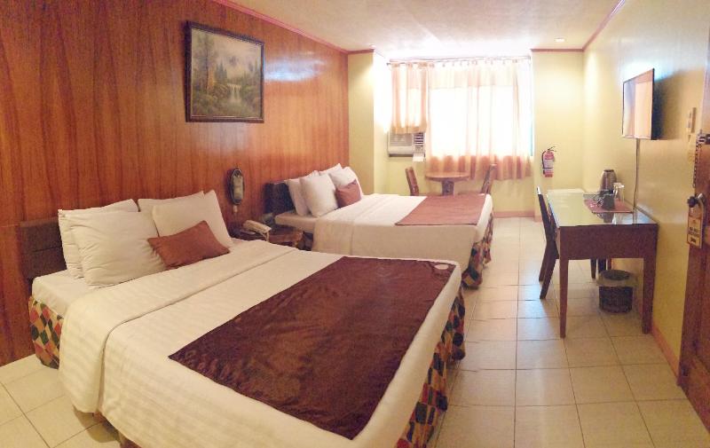 فندق Laoag Renzo