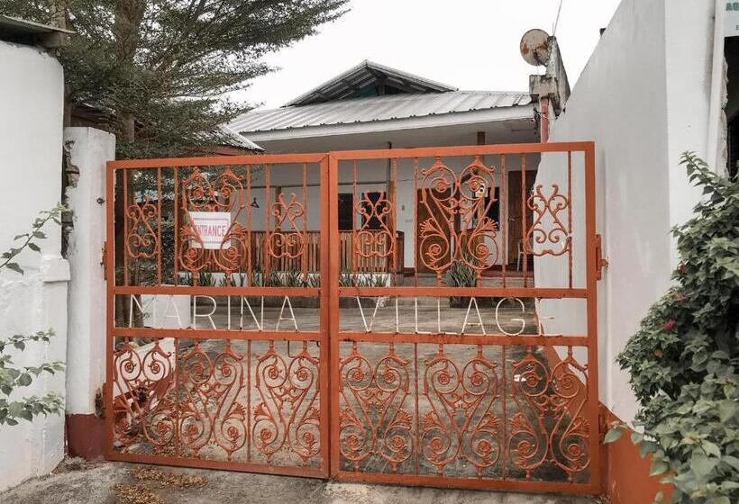 هتل Marina Village