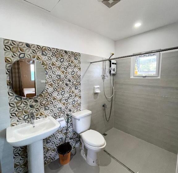 هتل Marina Village