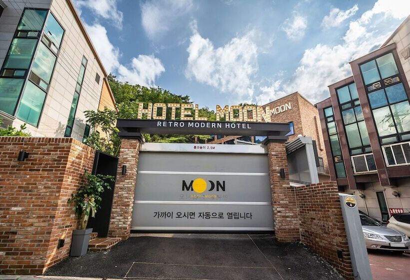 Hôtel Moon