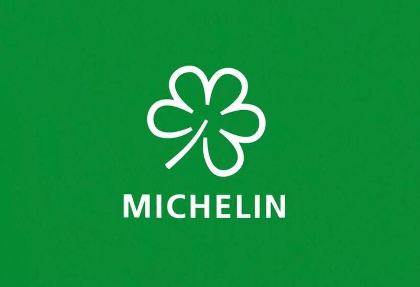 Отель Pale Hall