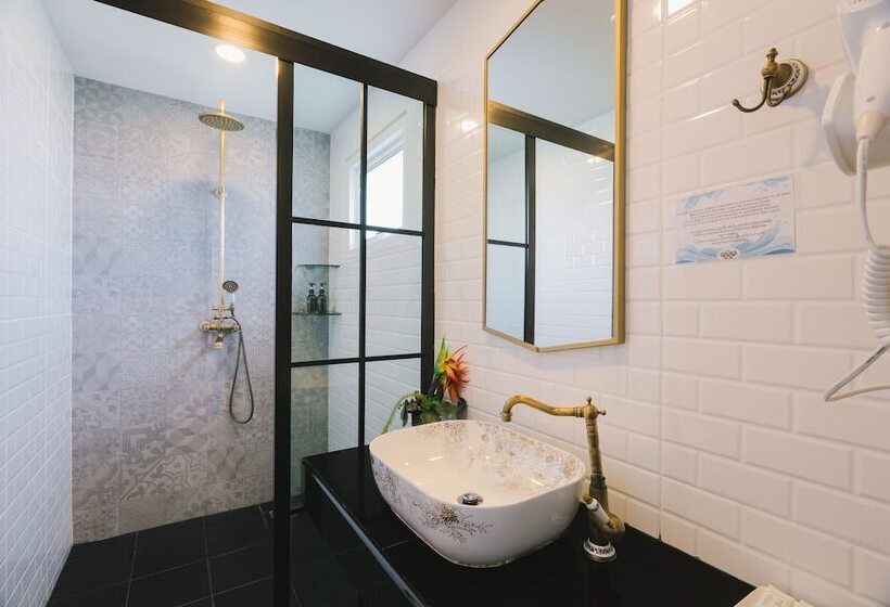 בית מלון כפרי Peranakan House