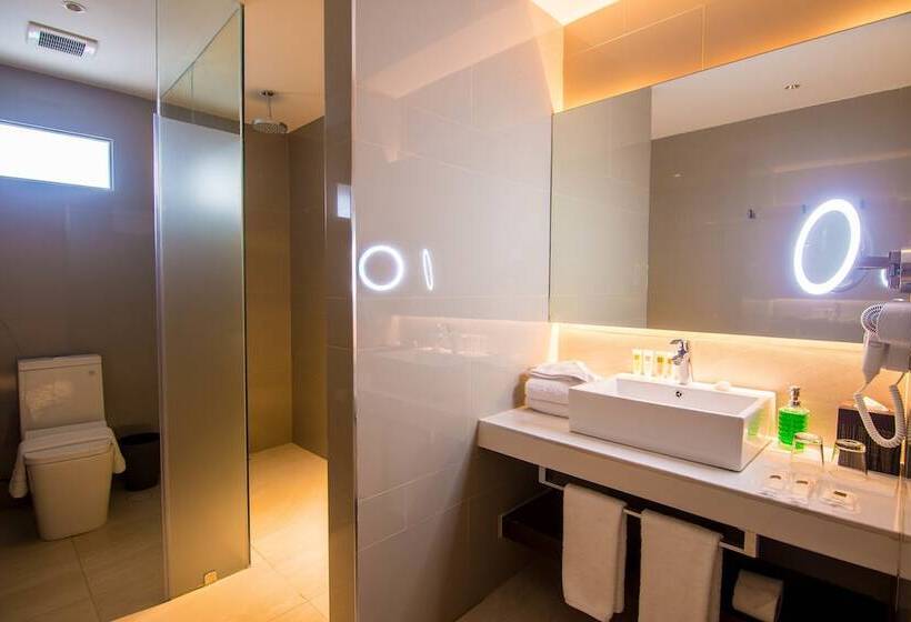 Hotel Pinnacle Boracay