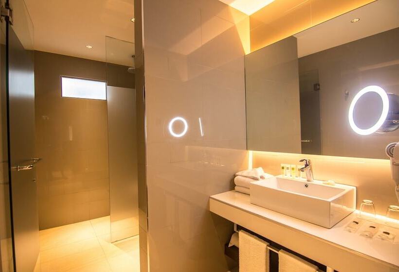 Hotel Pinnacle Boracay