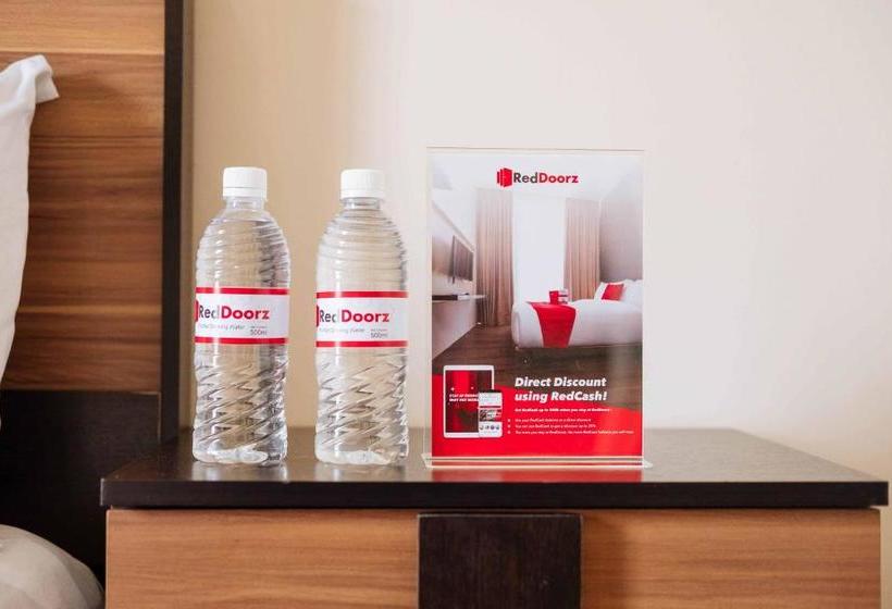 هتل Reddoorz @ Climaco Street Cebu