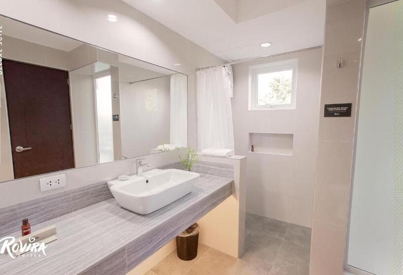 هتل Rovira Suites