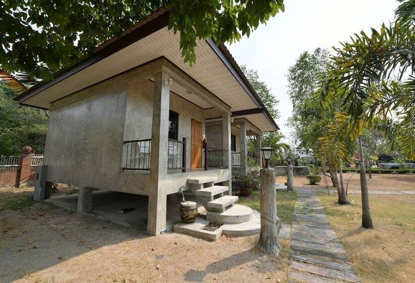 Отель Ruenkanthima Resort By Oyo Rooms