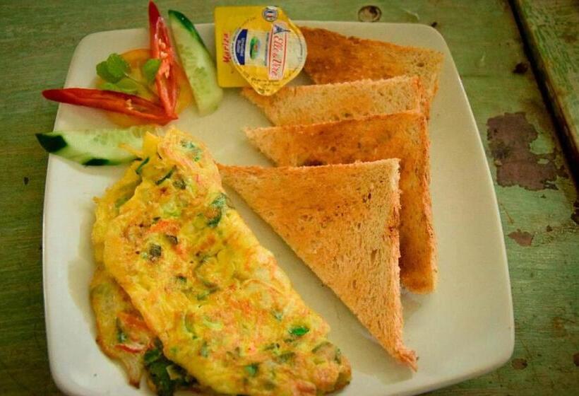 בית מלון כפרי Solaluna Beach Homestay