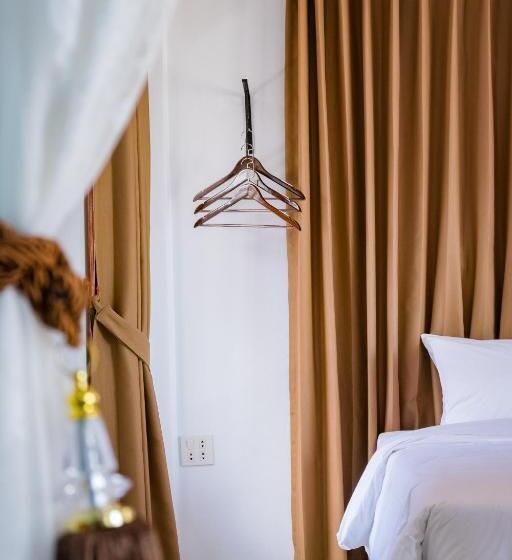 ホテル The Boutique Khanom