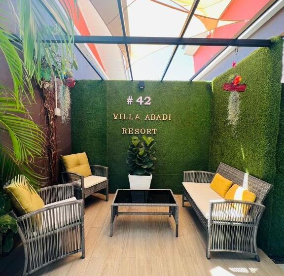 فندق Villa Abadi Resort