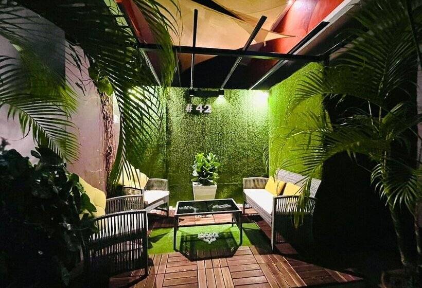 هتل Villa Abadi Resort