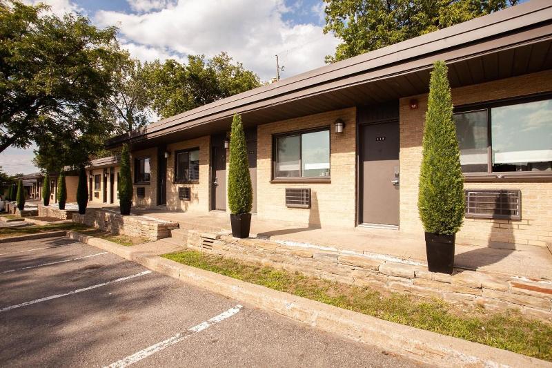Motel Newstar Laval