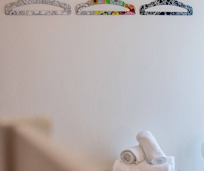 Oikia Eleanthi   Beachfront Garden Home!