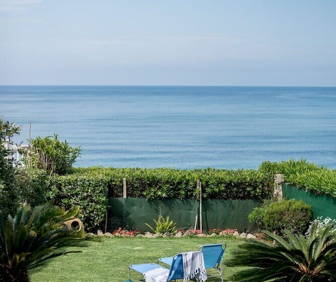 Oikia Eleanthi   Beachfront Garden Home!