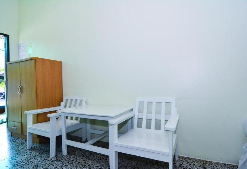 Pattaraporn Hotel By Oyo Rooms