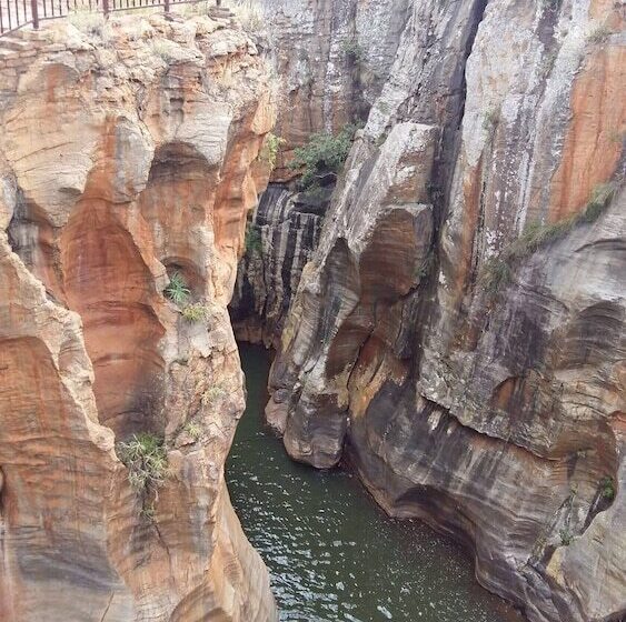 بنسيون D & H Guesthouse