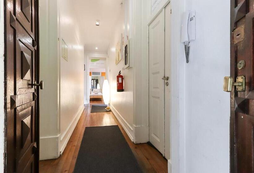 پانسیون Lisbon Garden Flower