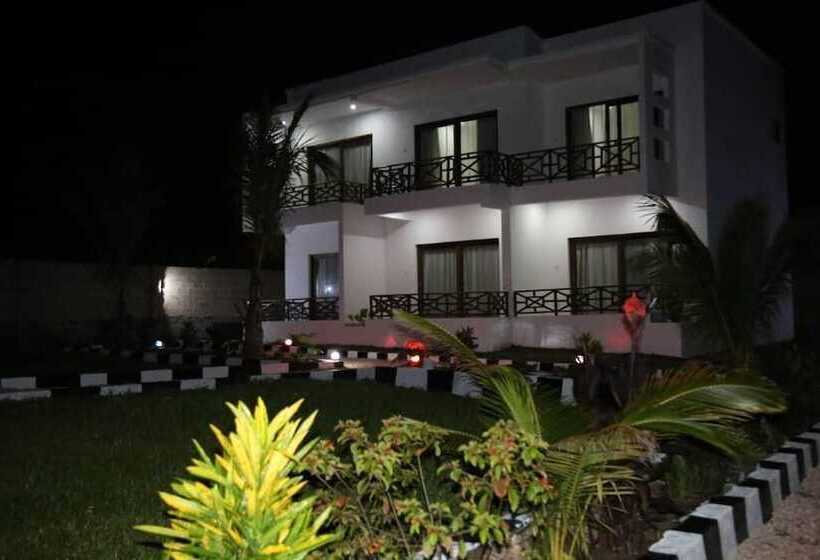 پانسیون Minah's Bungalows