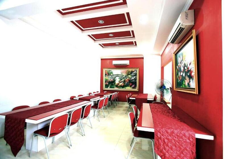 Пансион Reddoorz Plus @ Guntur Raya Setiabudi