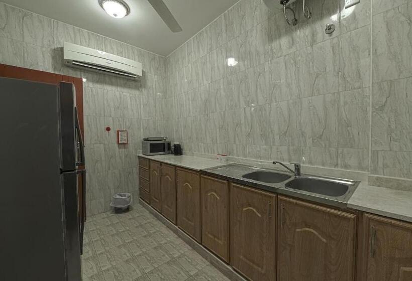 Platinium Hotel Apartments