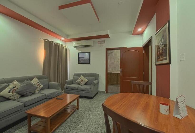 Platinium Hotel Apartments