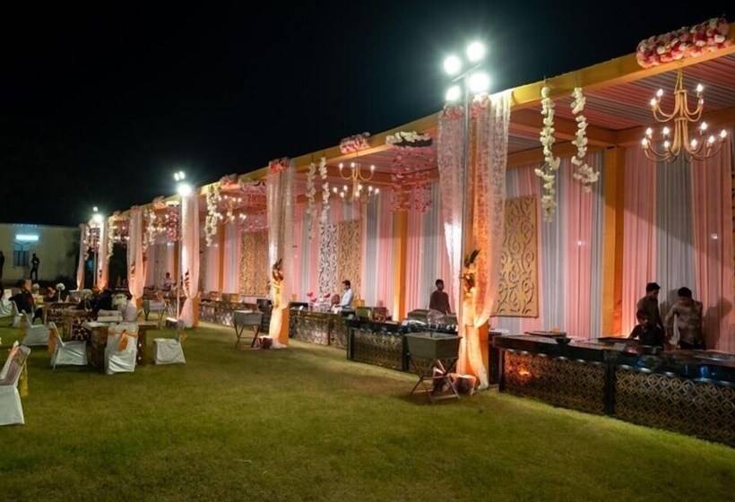 منتجع Raj Bagh Palace