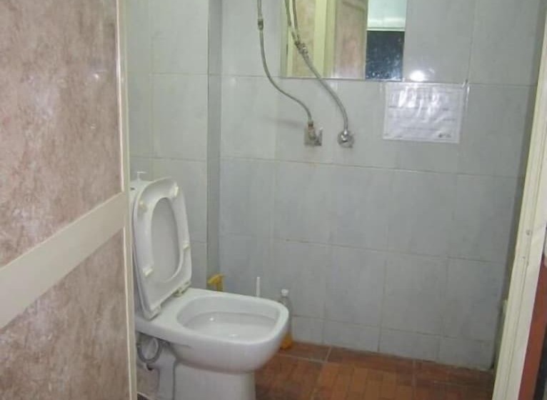 Safary Hotel   Hostel