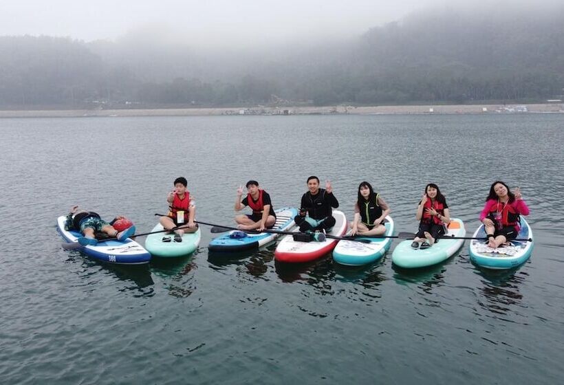 Sun Moon Lake Rainbow Sup Hostel