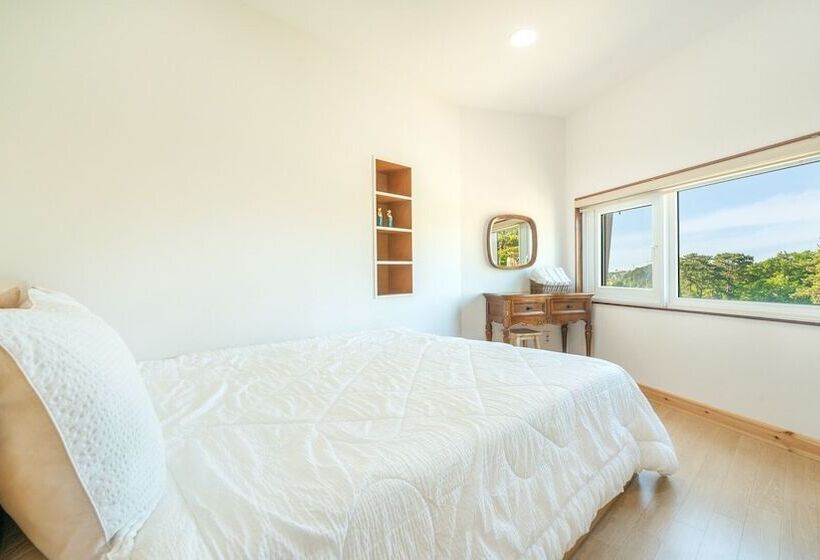 Goseong Theprism Pension