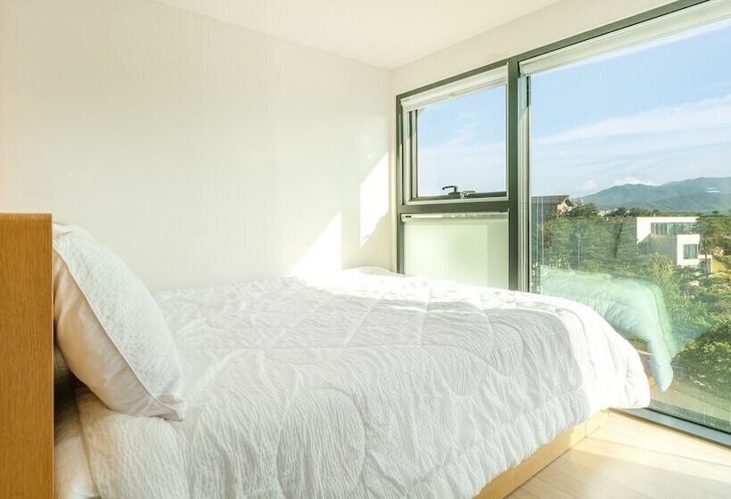 Goseong Theprism Pension