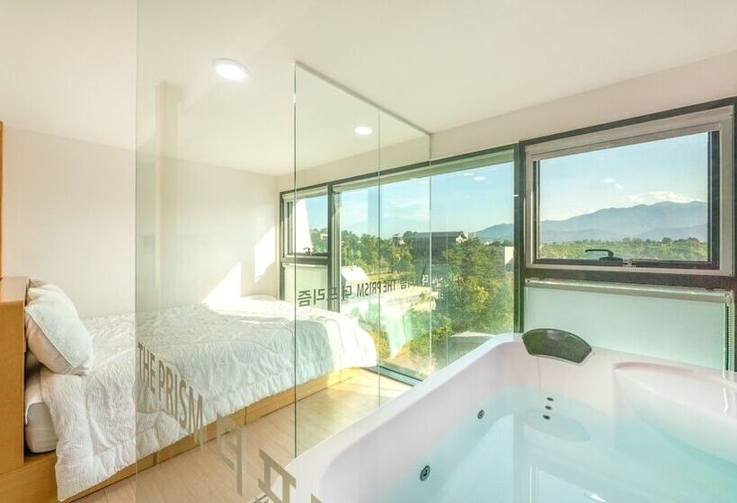 Goseong Theprism Pension