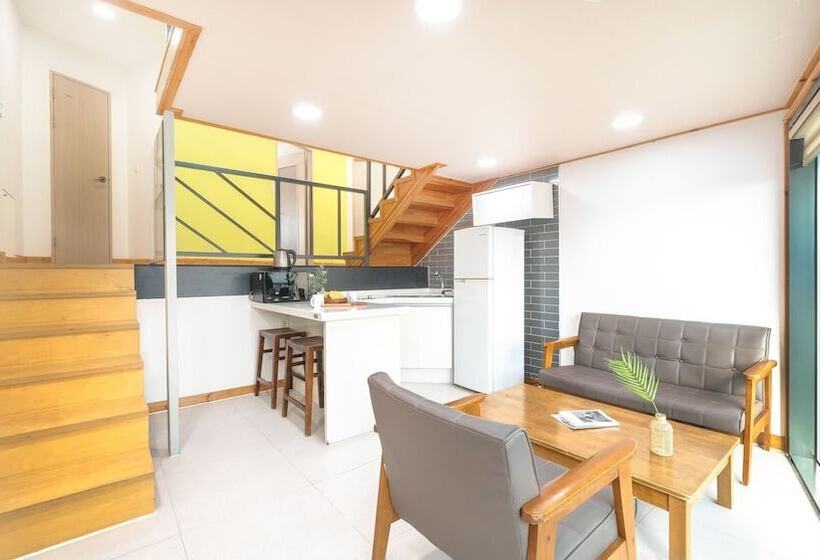 Goseong Theprism Pension