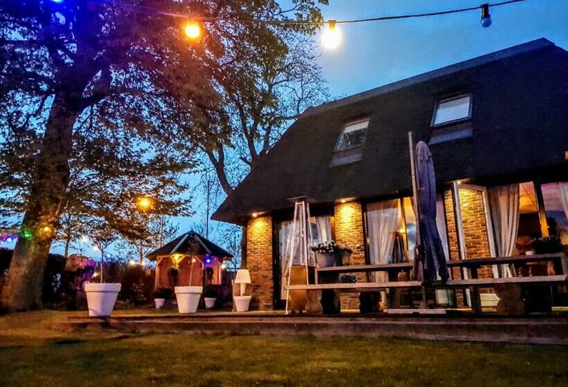 Villa Kranenburg  Luxurious Kitchen  3 Bedrooms