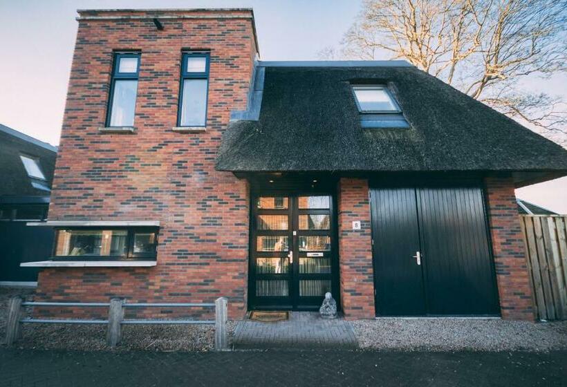 Villa Kranenburg  Luxurious Kitchen  3 Bedrooms