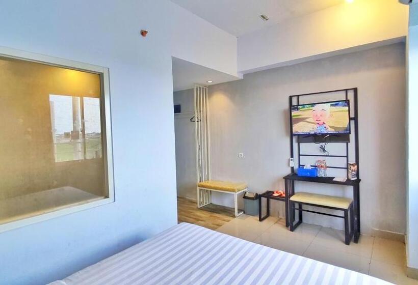 酒店 Dela Charis Tuban