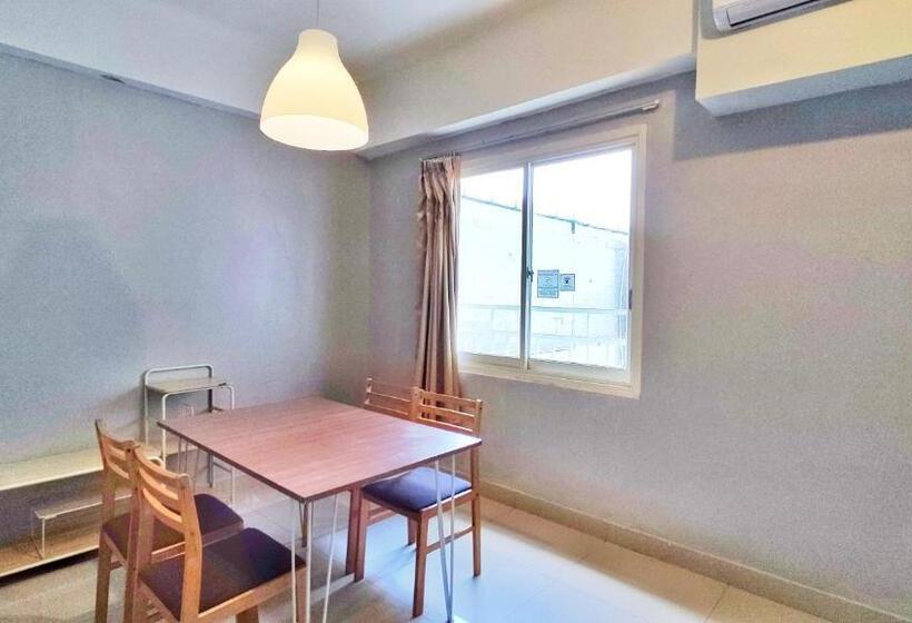 호텔 Dela Charis Tuban