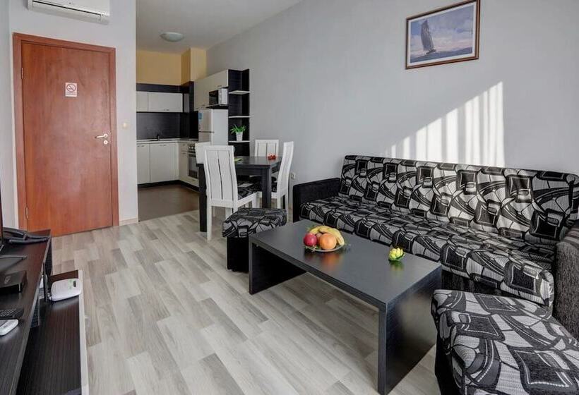 1 St Line Izvora Hotel Golden Sands