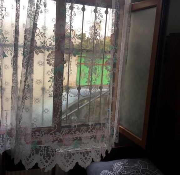 هاستل Huseyn Houses