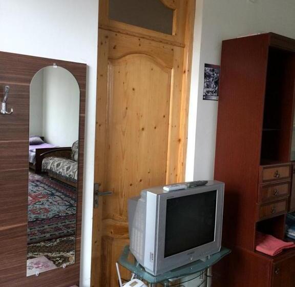 هاستل Huseyn Houses