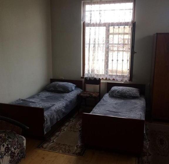 هاستل Huseyn Houses