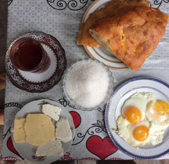 هاستل Huseyn Houses