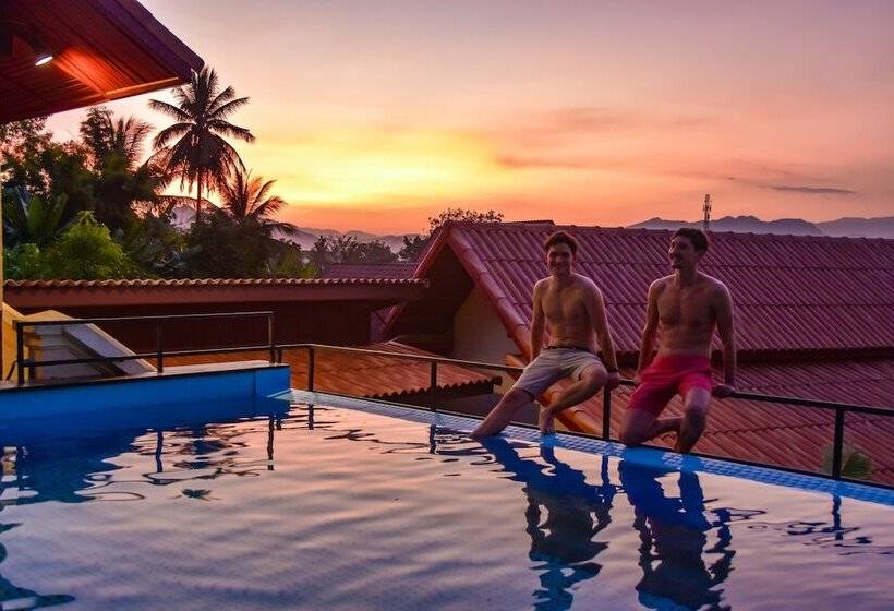 旅馆 Mad Monkey Luang Prabang