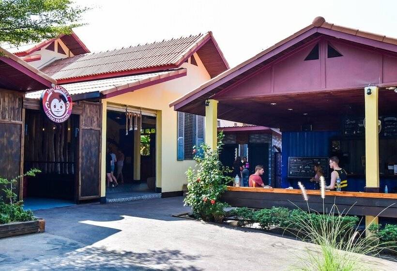 旅馆 Mad Monkey Luang Prabang