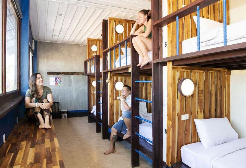 旅馆 Mad Monkey Luang Prabang