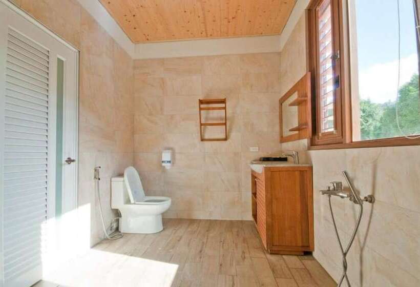 تختخواب و صبحانه Chun Yang Chiefvilla