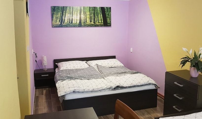 Chata Na Kovarne   Cottage On The Smithy