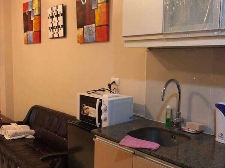 Favila Condotel Unit At 101 Newport Boulevard