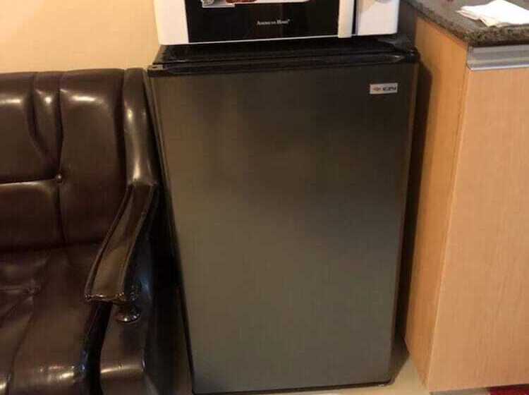 Favila Condotel Unit At 101 Newport Boulevard