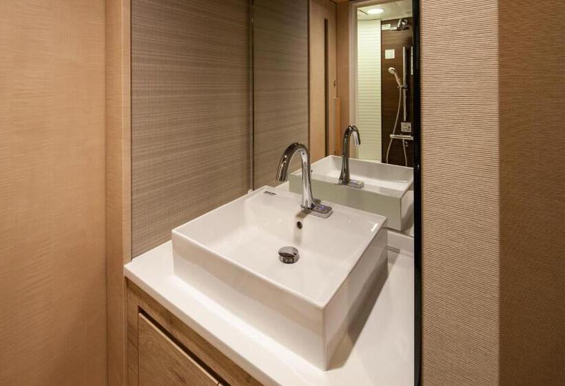 캡슐 호텔 Y S Cabin&hotel Naha Kokusai Street